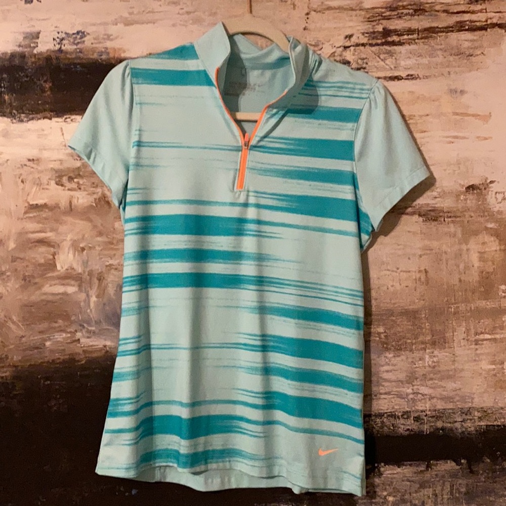 Awesome Nike Golf Shirt. Size M. Women’s.
